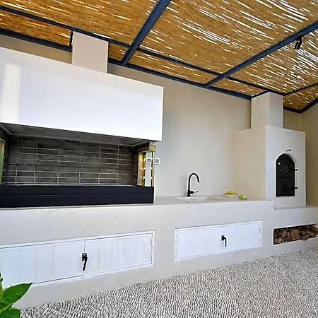 Kalathos Square Luxury